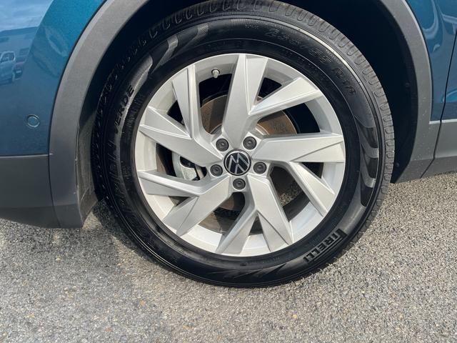 ティグアン TSI エレガンス パワーバックドア 禁煙車 ナビLEDライト 同一車線内全車速運転支援 アラウンドビューカメラ リアトラフィックアラート ディスカバープロ 全席シートヒーター デジタルコックピット12.3インチ(57枚目)