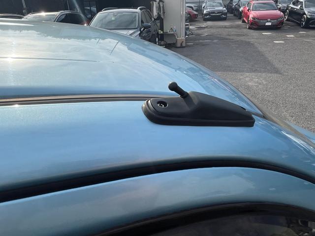 ワゴンR FA 禁煙車 ドライブレコーダー前後 自発光式アナログメーター アームレスト CD ウレタン製ステアリングホイール ダークグレーファブリックシート レッドレンズリアコンビネーションランプ(6枚目)