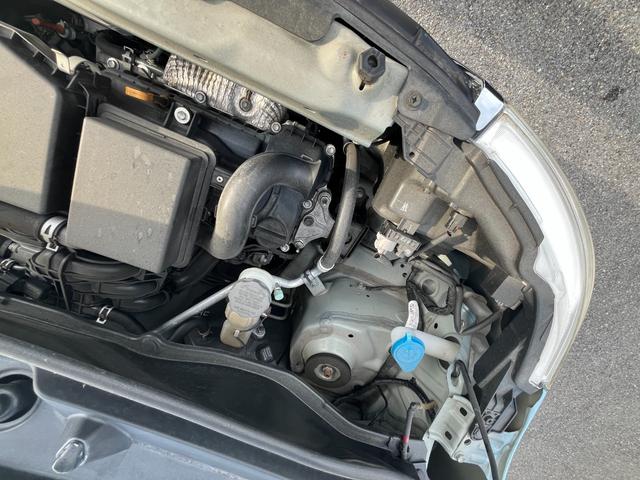 ワゴンR FA 禁煙車 ドライブレコーダー前後 自発光式アナログメーター アームレスト CD ウレタン製ステアリングホイール ダークグレーファブリックシート レッドレンズリアコンビネーションランプ(11枚目)