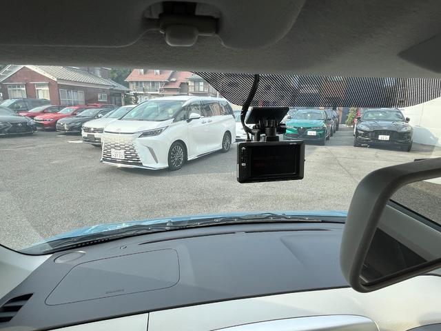 ワゴンR FA 禁煙車 ドライブレコーダー前後 自発光式アナログメーター アームレスト CD ウレタン製ステアリングホイール ダークグレーファブリックシート レッドレンズリアコンビネーションランプ(32枚目)