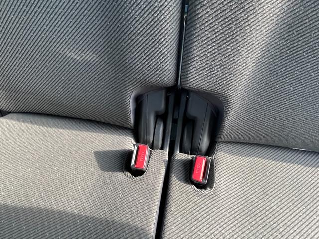 ワゴンR FA 禁煙車 ドライブレコーダー前後 自発光式アナログメーター アームレスト CD ウレタン製ステアリングホイール ダークグレーファブリックシート レッドレンズリアコンビネーションランプ(38枚目)