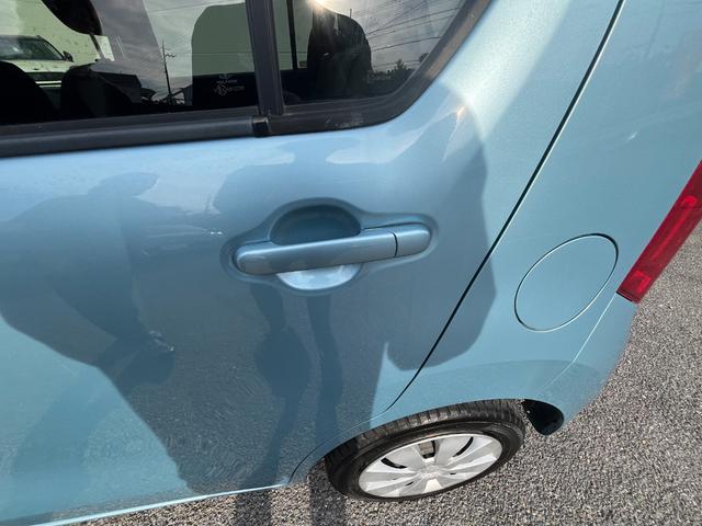 ワゴンR FA 禁煙車 ドライブレコーダー前後 自発光式アナログメーター アームレスト CD ウレタン製ステアリングホイール ダークグレーファブリックシート レッドレンズリアコンビネーションランプ(52枚目)