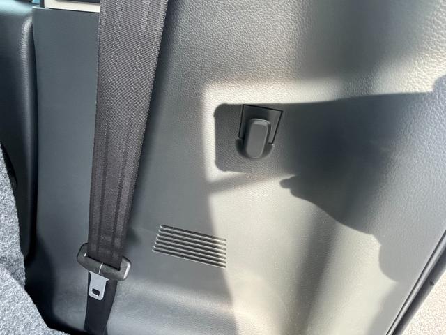 ワゴンR FA 禁煙車 ドライブレコーダー前後 自発光式アナログメーター アームレスト CD ウレタン製ステアリングホイール ダークグレーファブリックシート レッドレンズリアコンビネーションランプ(57枚目)