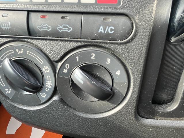 ワゴンR FA 禁煙車 ドライブレコーダー前後 自発光式アナログメーター アームレスト CD ウレタン製ステアリングホイール ダークグレーファブリックシート レッドレンズリアコンビネーションランプ(60枚目)