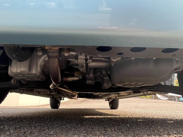 ワゴンR FA 禁煙車 ドライブレコーダー前後 自発光式アナログメーター アームレスト CD ウレタン製ステアリングホイール ダークグレーファブリックシート レッドレンズリアコンビネーションランプ(63枚目)