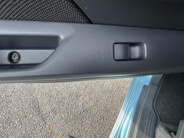 ワゴンR FA 禁煙車 ドライブレコーダー前後 自発光式アナログメーター アームレスト CD ウレタン製ステアリングホイール ダークグレーファブリックシート レッドレンズリアコンビネーションランプ(73枚目)