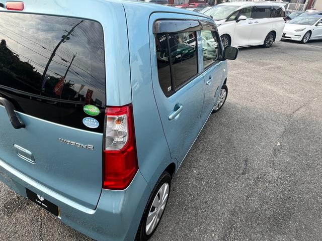 ワゴンR FA 禁煙車 ドライブレコーダー前後 自発光式アナログメーター アームレスト CD ウレタン製ステアリングホイール ダークグレーファブリックシート レッドレンズリアコンビネーションランプ(76枚目)