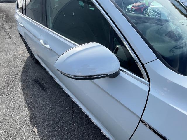 パサートヴァリアント TDI Rライン 駐車支援システム アラウンドビューカメラ Rロゴナッパ革スポーツシート Rロゴ入ディンプル革巻きステアリングホイール 8WAYパワーシート左右 シートヒーター左右 禁煙車(38枚目)