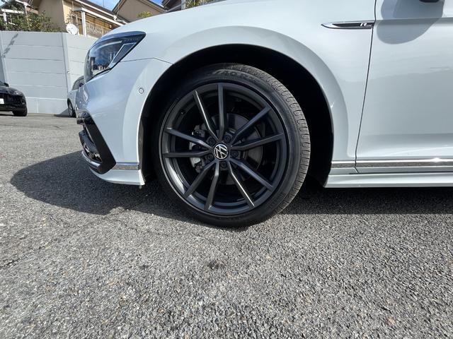 パサートヴァリアント TDI Rライン 駐車支援システム アラウンドビューカメラ Rロゴナッパ革スポーツシート Rロゴ入ディンプル革巻きステアリングホイール 8WAYパワーシート左右 シートヒーター左右 禁煙車(39枚目)