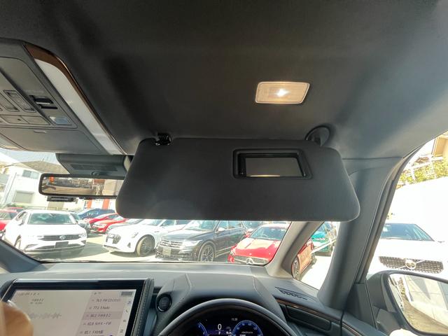 アルファード Z ワンオーナー 左右独立ムーンルーフ 禁煙車 後席モニター 床下表示機能付パノラミックビューモニター 登録済未使用車 3眼LEDヘッドランプ 木目調/革巻コンビステアリング エグゼクティブパワーシート(7枚目)