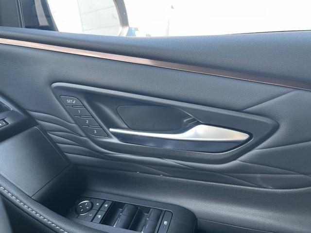 アルファード Z ワンオーナー 左右独立ムーンルーフ 禁煙車 後席モニター 床下表示機能付パノラミックビューモニター 登録済未使用車 3眼LEDヘッドランプ 木目調/革巻コンビステアリング エグゼクティブパワーシート(42枚目)