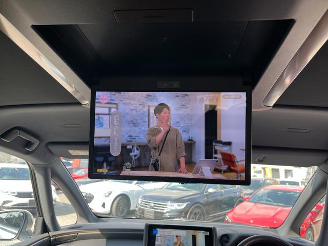 アルファード Z ワンオーナー 左右独立ムーンルーフ 禁煙車 後席モニター 床下表示機能付パノラミックビューモニター 登録済未使用車 3眼LEDヘッドランプ 木目調/革巻コンビステアリング エグゼクティブパワーシート(55枚目)