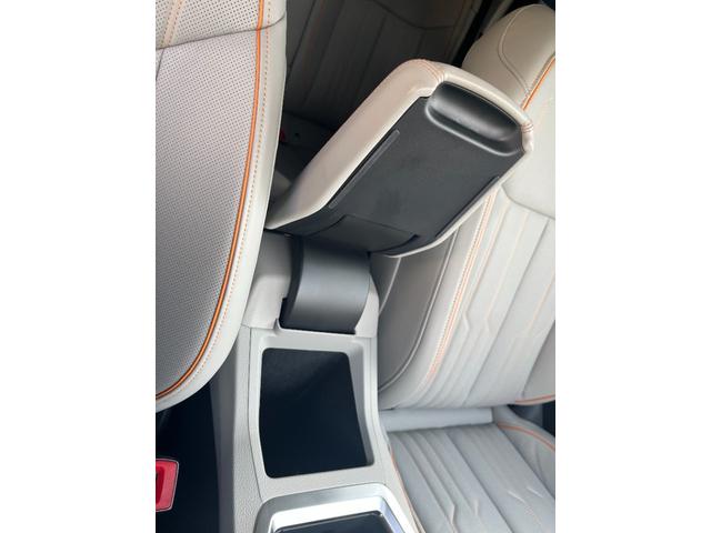 e-トロン 50クワトロ アドバンスト 4WD アシスタンス+コンフォート+サイレンスPKG パノラマルーフ 21インチAWOPバーチャルエクステリアミラー OPグレー革シート 3Dサウンドシステム 4ゾーンエアコン 電動リアゲート(22枚目)