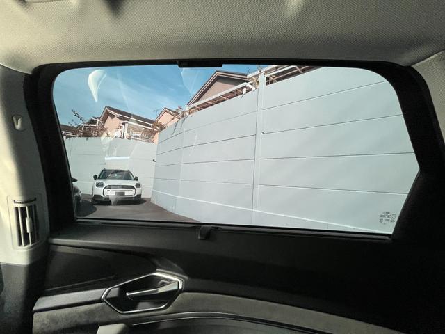 e-トロン 50クワトロ アドバンスト 4WD アシスタンス+コンフォート+サイレンスPKG パノラマルーフ 21インチAWOPバーチャルエクステリアミラー OPグレー革シート 3Dサウンドシステム 4ゾーンエアコン 電動リアゲート(34枚目)