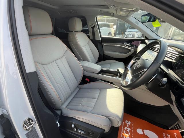 e-トロン 50クワトロ アドバンスト 4WD アシスタンス+コンフォート+サイレンスPKG パノラマルーフ 21インチAWOPバーチャルエクステリアミラー OPグレー革シート 3Dサウンドシステム 4ゾーンエアコン 電動リアゲート(35枚目)