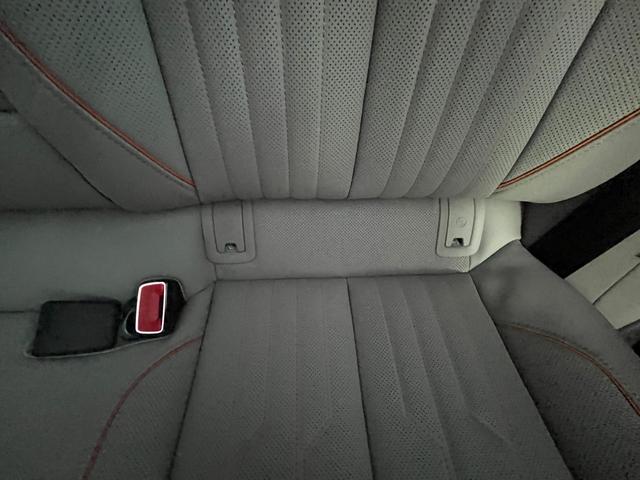 e-トロン 50クワトロ アドバンスト 4WD アシスタンス+コンフォート+サイレンスPKG パノラマルーフ 21インチAWOPバーチャルエクステリアミラー OPグレー革シート 3Dサウンドシステム 4ゾーンエアコン 電動リアゲート(46枚目)