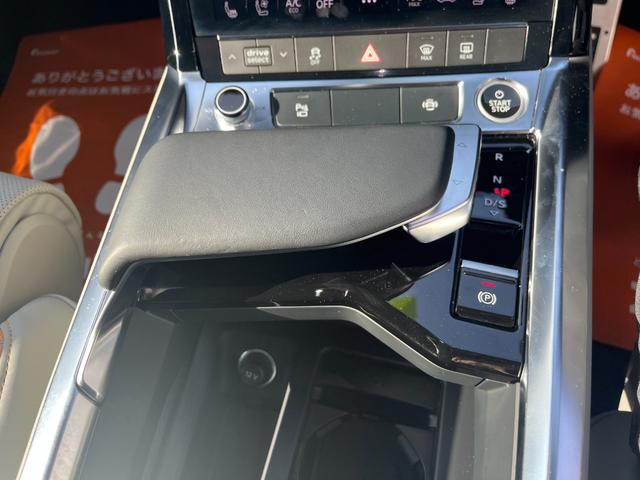 e-トロン 50クワトロ アドバンスト 4WD アシスタンス+コンフォート+サイレンスPKG パノラマルーフ 21インチAWOPバーチャルエクステリアミラー OPグレー革シート 3Dサウンドシステム 4ゾーンエアコン 電動リアゲート(48枚目)