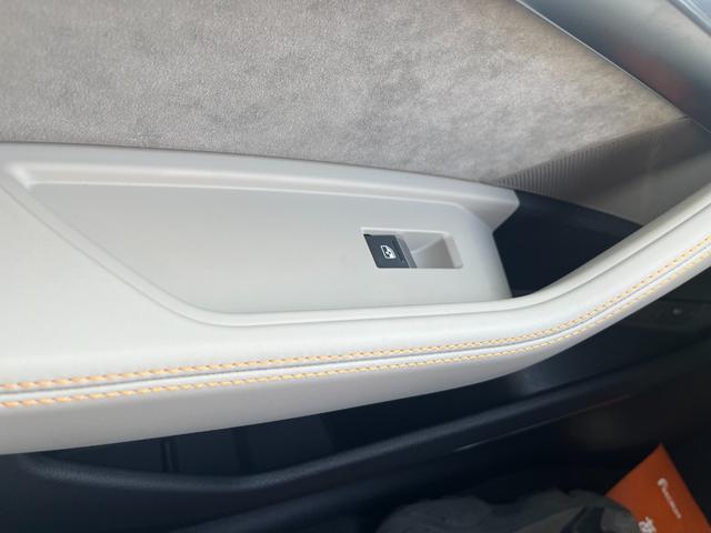 e-トロン 50クワトロ アドバンスト 4WD アシスタンス+コンフォート+サイレンスPKG パノラマルーフ 21インチAWOPバーチャルエクステリアミラー OPグレー革シート 3Dサウンドシステム 4ゾーンエアコン 電動リアゲート(62枚目)