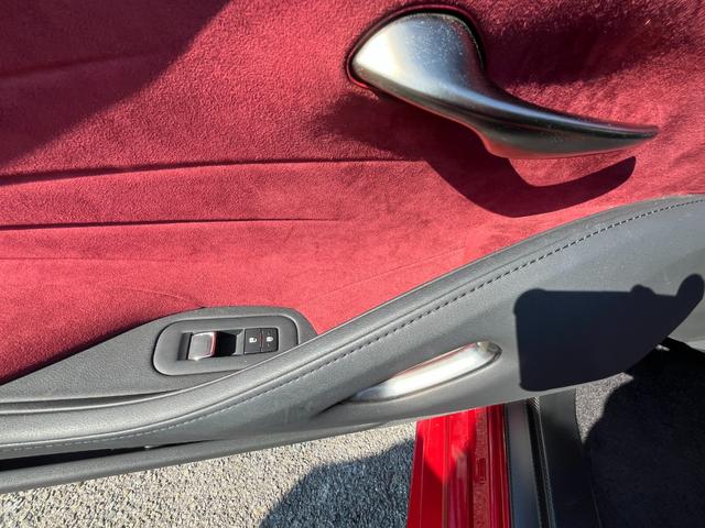 LC LC500 Sパッケージ マークレビンソン TRDエアロキット 禁煙車 ヘッドアップディスプレイ 3眼LED カーボンルーフ 21インチアルミ レクサスセーフティ BSM クリアランスソナー アクティブリアウィング(27枚目)