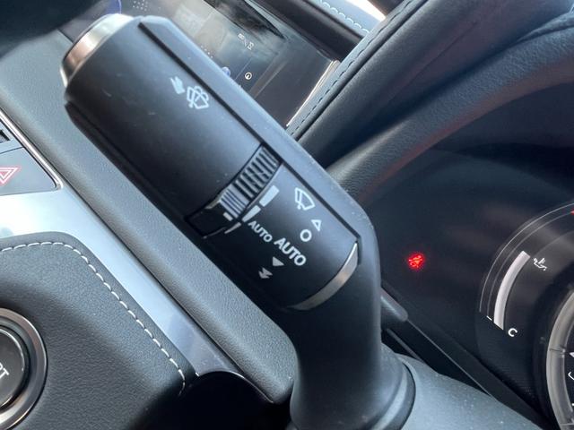 LC LC500 Sパッケージ マークレビンソン TRDエアロキット 禁煙車 ヘッドアップディスプレイ 3眼LED カーボンルーフ 21インチアルミ レクサスセーフティ BSM クリアランスソナー アクティブリアウィング(71枚目)