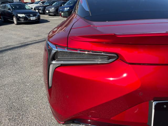 LC LC500 Sパッケージ マークレビンソン TRDエアロキット 禁煙車 ヘッドアップディスプレイ 3眼LED カーボンルーフ 21インチアルミ レクサスセーフティ BSM クリアランスソナー アクティブリアウィング(74枚目)