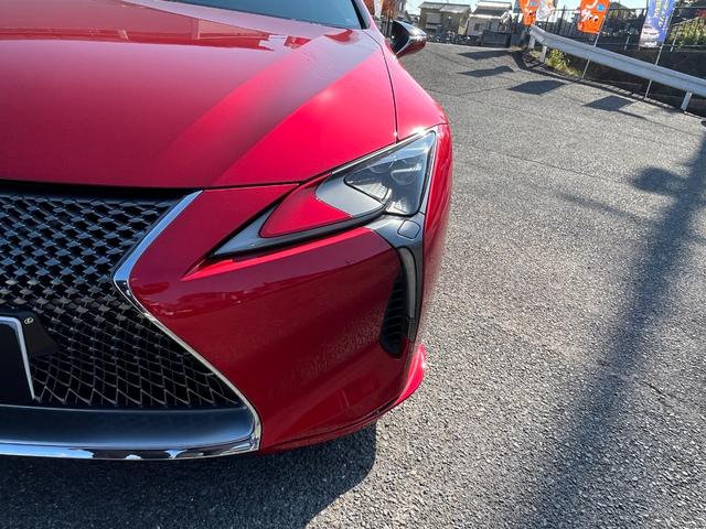 LC LC500 Sパッケージ マークレビンソン TRDエアロキット 禁煙車 ヘッドアップディスプレイ 3眼LED カーボンルーフ 21インチアルミ レクサスセーフティ BSM クリアランスソナー アクティブリアウィング(76枚目)
