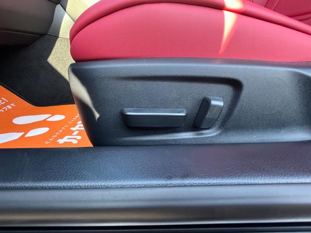ＲＣ ＲＣ３５０　Ｆスポーツ　ワンオーナー　禁煙車　３眼ＬＥＤヘッドライト　ベンチレーション付き専用革シート　左右独立エアコン　オレンジキャリパー　ブラインドスポット　リアクロストラフィック　プリクラッシュセーフティ　ＴＦＴ液晶（19枚目）