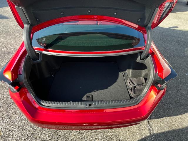 ＲＣ ＲＣ３５０　Ｆスポーツ　ワンオーナー　禁煙車　３眼ＬＥＤヘッドライト　ベンチレーション付き専用革シート　左右独立エアコン　オレンジキャリパー　ブラインドスポット　リアクロストラフィック　プリクラッシュセーフティ　ＴＦＴ液晶（35枚目）