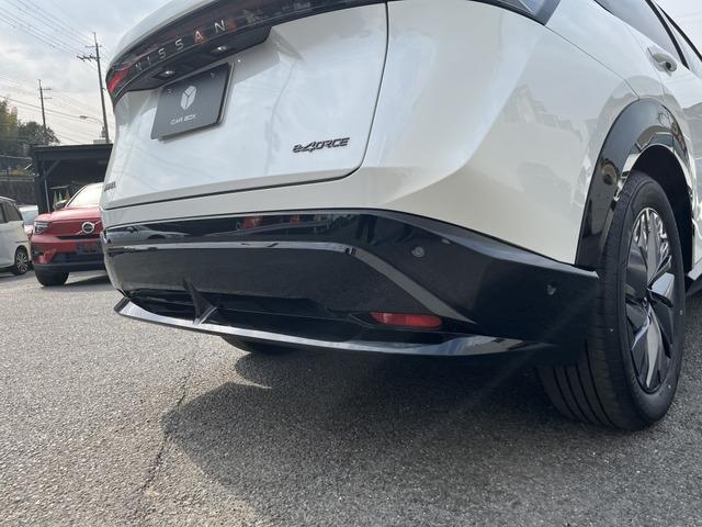 アリア Ｂ６　ｅ－４ＯＲＣＥ　パノラミックサンルーフ　プロパイロット　ニッサンコネクトナビ　　革巻きステアリング　　アダプティブＬＥＤヘッドランプ　パワーシート　インテリジェントアラウンドビューモニター　グレー木目調インパネ（15枚目）