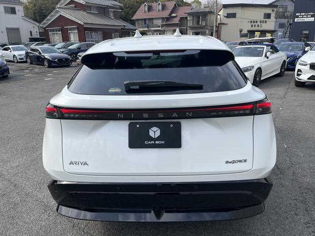 アリア Ｂ６　ｅ－４ＯＲＣＥ　パノラミックサンルーフ　プロパイロット　ニッサンコネクトナビ　　革巻きステアリング　　アダプティブＬＥＤヘッドランプ　パワーシート　インテリジェントアラウンドビューモニター　グレー木目調インパネ（44枚目）