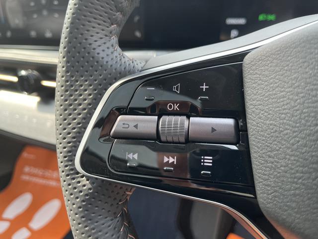 アリア Ｂ６　ｅ－４ＯＲＣＥ　パノラミックサンルーフ　プロパイロット　ニッサンコネクトナビ　　革巻きステアリング　　アダプティブＬＥＤヘッドランプ　パワーシート　インテリジェントアラウンドビューモニター　グレー木目調インパネ（50枚目）