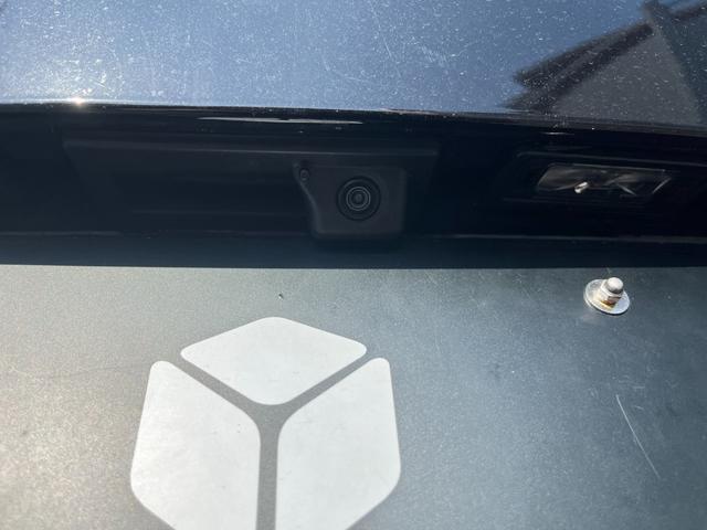 ゴルフトゥーラン ＴＳＩ　Ｒライン　駐車支援システム　純正ナビ　純正ＡＷ　２２５／４５Ｒ１８タイヤ　パークディスタンスコントロール　禁煙車　アダプティブクルーズコントロール　３ゾーンオートエアコン　ブラックサイドシルスポイラー（68枚目）