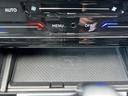 ＴＳＩ　４モーション　Ｒラインアドバンス　本革シート　運転席メモリー付パワーシート　全席シートヒーター　禁煙車　　Ｒロゴ入り革巻きスポーツステアリングホイール　ヘッドアップディスプレイ　純正アルミ２０インチ（48枚目）