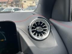 展示前には全車、内外装を厳しくチェックしておりますが、万が一見落とし等があってはダメなので、外部検査員によるチェックで更に厳しーくチェック済み＾＾ 6