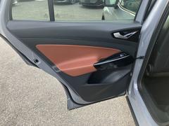 将来的な不具合等のトラブルを避ける為、修復歴・事故歴のある車は展示しておりません＾＾ 7