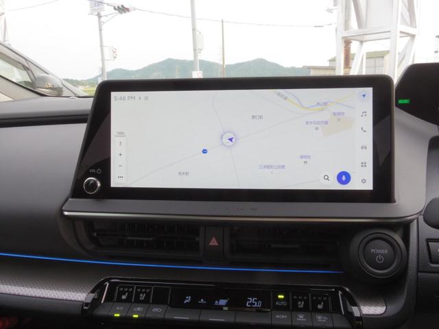 プリウス Ｚ　１２．３インチＤＡ　パノラマルーフ　内装グラディエントブラック　全方位カメラ　デジタルインナーミラー　ＡＣＣレーダークルーズコントロール　パワーバックドア（13枚目）