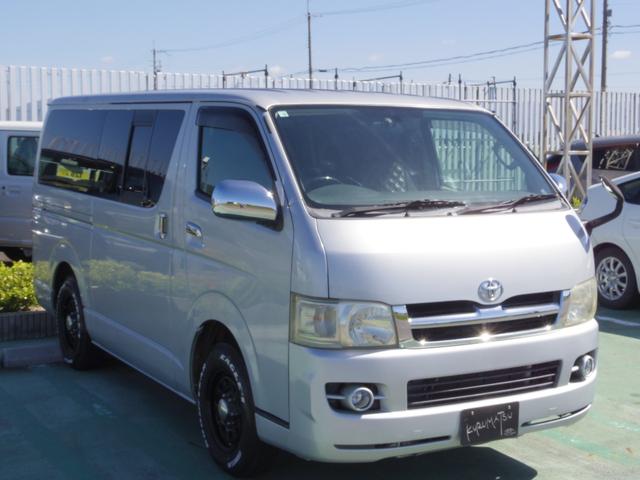 ハイエースバン ロングスーパーGL 15インチデイトナホイール NASCAR ホワイトレタータイヤ AppleCarPlay・Android Auto・Bluetooth対応ディスプレイオーディオ Bカメラ シートカバー(5枚目)