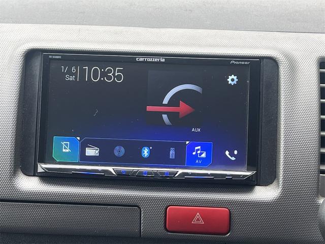 ハイエースバン ロングスーパーGL 15インチデイトナホイール NASCAR ホワイトレタータイヤ AppleCarPlay・Android Auto・Bluetooth対応ディスプレイオーディオ Bカメラ シートカバー(19枚目)
