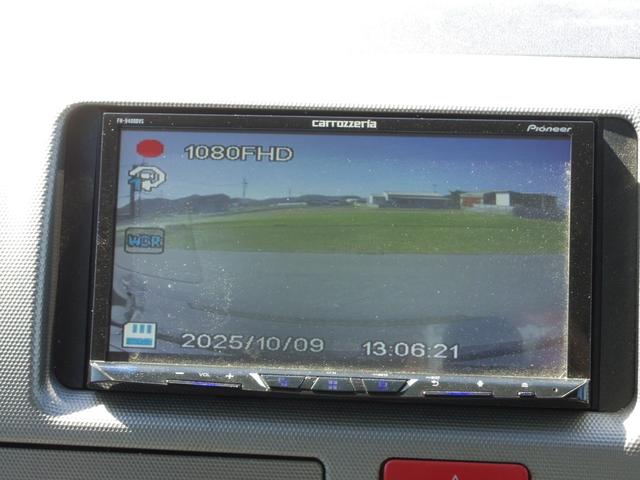 ハイエースバン ロングスーパーGL 15インチデイトナホイール NASCAR ホワイトレタータイヤ AppleCarPlay・Android Auto・Bluetooth対応ディスプレイオーディオ Bカメラ シートカバー(22枚目)