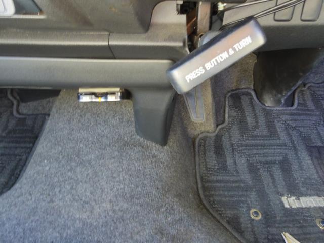 ハイエースバン ロングスーパーGL 15インチデイトナホイール NASCAR ホワイトレタータイヤ AppleCarPlay・Android Auto・Bluetooth対応ディスプレイオーディオ Bカメラ シートカバー(30枚目)