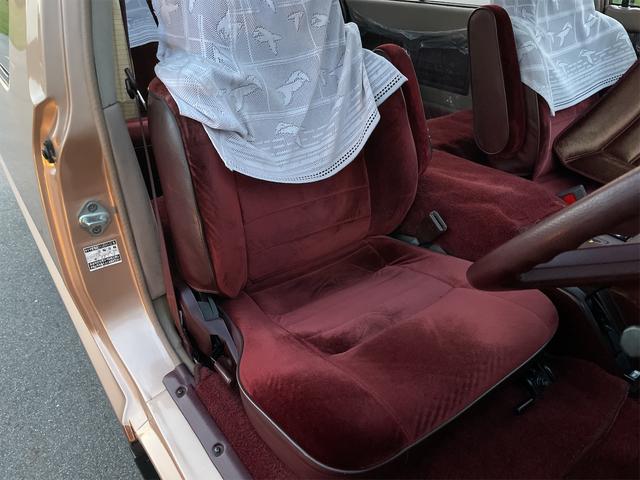 グランドサルーン ワンオーナー 修復歴なし 車検整備付き(13枚目)