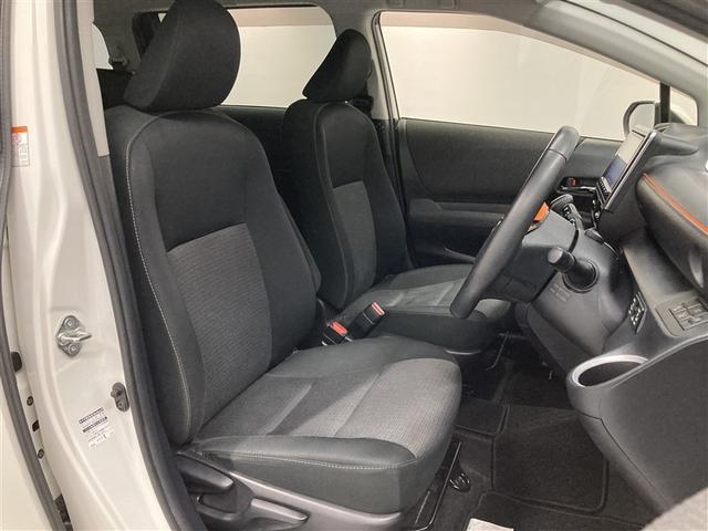 シエンタ Ｇ　フルセグ　メモリーナビ　ＤＶＤ再生　ミュージックプレイヤー接続可　バックカメラ　衝突被害軽減システム　ＥＴＣ　両側電動スライド　ウオークスルー　乗車定員７人　３列シート　ワンオーナー（9枚目）