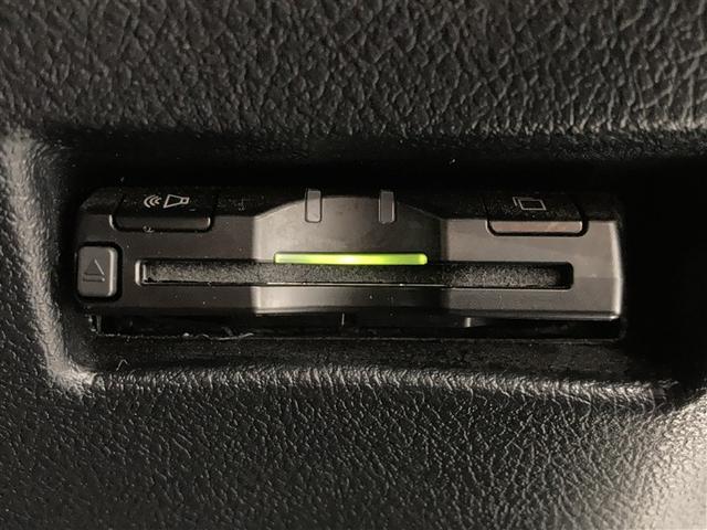 シエンタ Ｇ　フルセグ　メモリーナビ　ＤＶＤ再生　ミュージックプレイヤー接続可　バックカメラ　衝突被害軽減システム　ＥＴＣ　両側電動スライド　ウオークスルー　乗車定員７人　３列シート　ワンオーナー（19枚目）