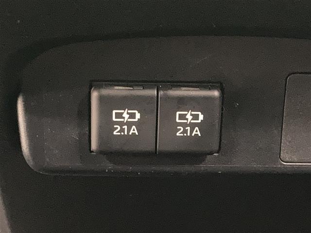 シエンタ Ｇ　フルセグ　メモリーナビ　ＤＶＤ再生　ミュージックプレイヤー接続可　バックカメラ　衝突被害軽減システム　ＥＴＣ　両側電動スライド　ウオークスルー　乗車定員７人　３列シート　ワンオーナー（21枚目）