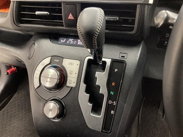 シエンタ Ｇ　フルセグ　メモリーナビ　ＤＶＤ再生　ミュージックプレイヤー接続可　バックカメラ　衝突被害軽減システム　ＥＴＣ　両側電動スライド　ウオークスルー　乗車定員７人　３列シート　ワンオーナー（22枚目）