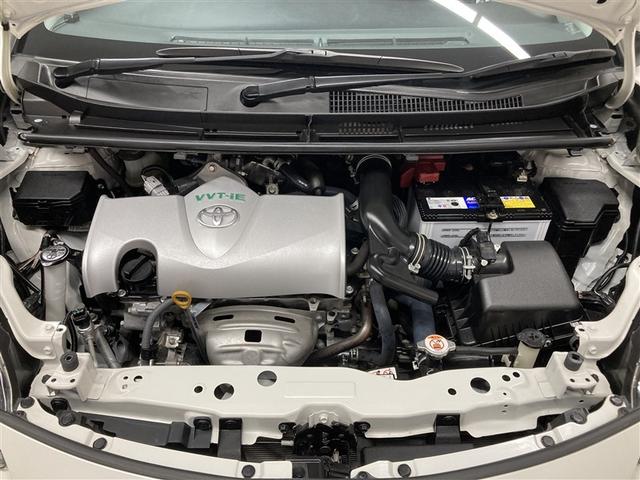 シエンタ Ｇ　フルセグ　メモリーナビ　ＤＶＤ再生　ミュージックプレイヤー接続可　バックカメラ　衝突被害軽減システム　ＥＴＣ　両側電動スライド　ウオークスルー　乗車定員７人　３列シート　ワンオーナー（28枚目）