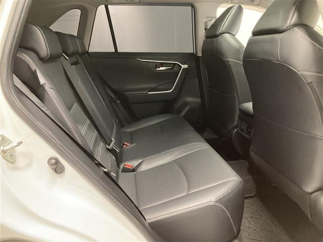 ＲＡＶ４ Ｇ　サンルーフ　４ＷＤ　ミュージックプレイヤー接続可　バックカメラ　衝突被害軽減システム　ＥＴＣ　ドラレコ　ＬＥＤヘッドランプ（13枚目）