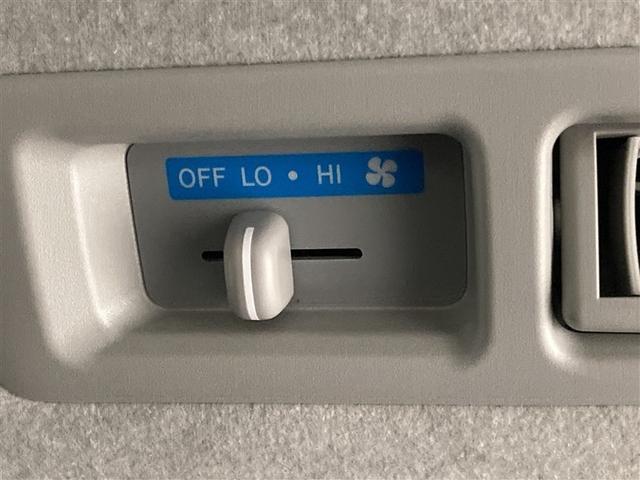 ハイエースバン ロングスーパーＧＬ　フルセグ　メモリーナビ　ＤＶＤ再生　ミュージックプレイヤー接続可　バックカメラ　衝突被害軽減システム　ＥＴＣ　ＬＥＤヘッドランプ（26枚目）