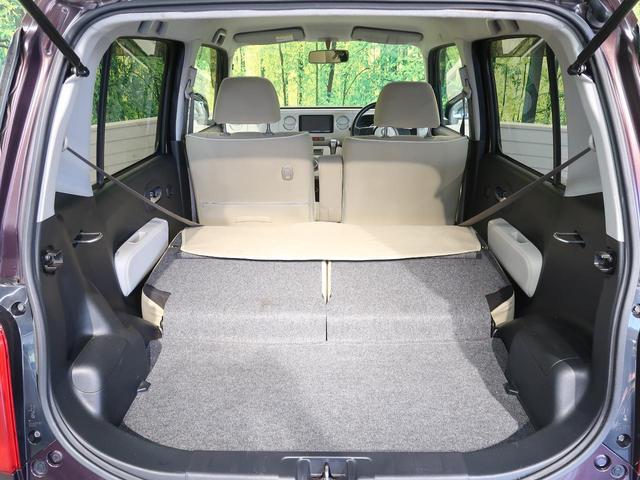 ココアプラスX 禁煙車 SDナビ バックカメラ スマートキー オートエアコン シルバールーフレール ベンチシート プライバシーガラス トノカバー付きラゲッジスペース(9枚目)