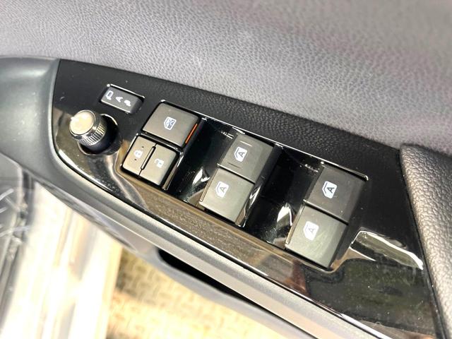 Sツーリングセレクション 純正ナビ バックカメラ ETC トヨタセーフティセンス レーダークルーズコントロール 前席シートヒーター 純正17インチAW ステアリングスイッチ LEDヘッドライト DVD再生 禁煙車 スマートキー(31枚目)
